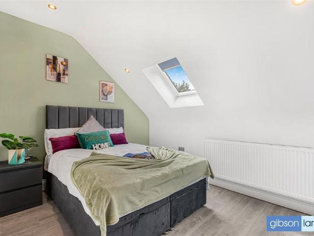 Surbiton Road, Kingston Upon Thames KT1 1 bed in a house share to rent £1,000 pcm £231 pw