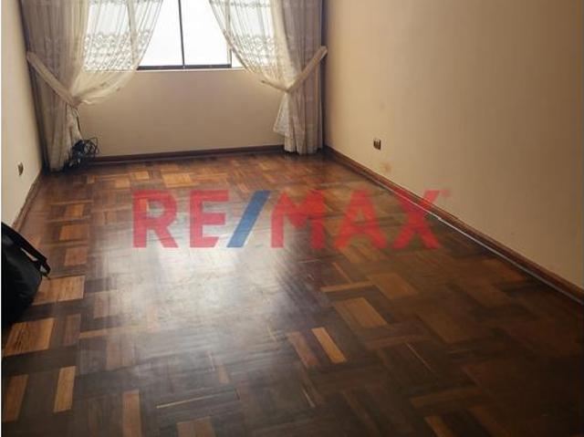 Surco Alquiler De Departamento – Frente A Parque