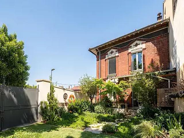 Suresnes 92150 Achat / Vente maison 8 pièces t8 au dernier étage cave