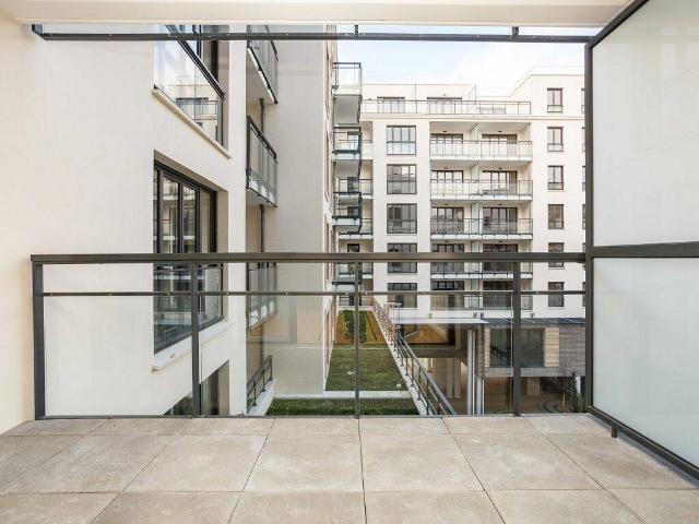 Suresnes beau 2 pièces