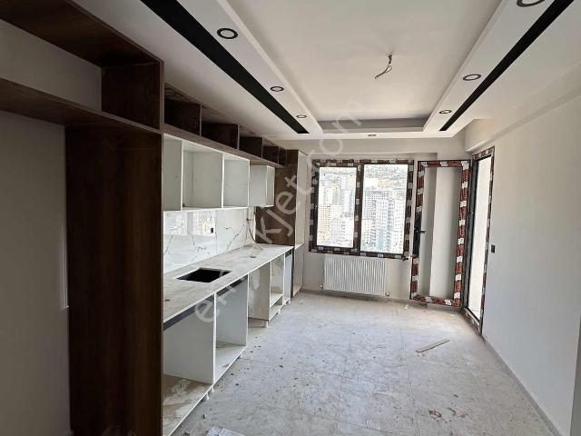 Sürer Emlak`tan Kiralık Ultra Lüks Sıfır 3.5+1 Daire`miz