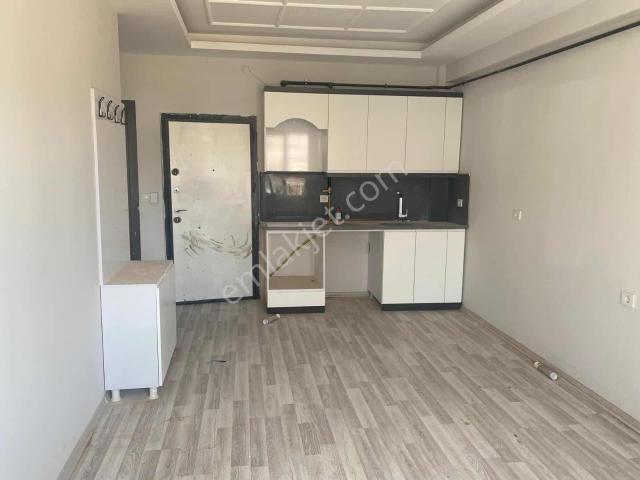 Sürer Emlak`tan Kiralık Sıfır 2+1 Daire`miz Hastane Yanındadır