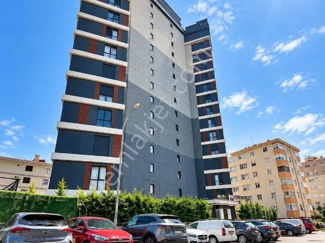 Süreyyaplajında Lüks 2+1 95 M2 Açık Havuzlu Sitede Kiralık Daire