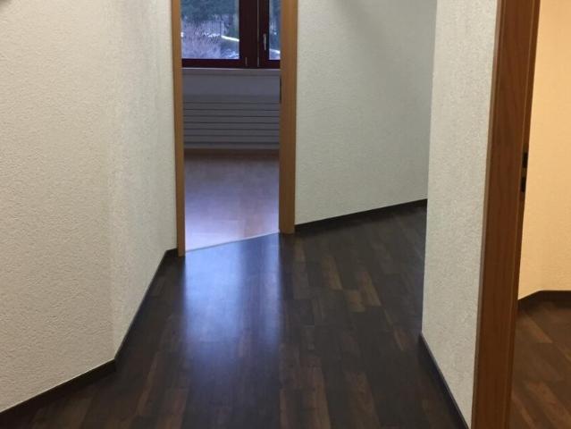 Surface administrative de 74m2 à Marly !