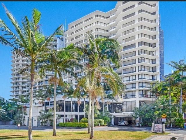 Surfers Paradise 2 Bedroom furnished unit