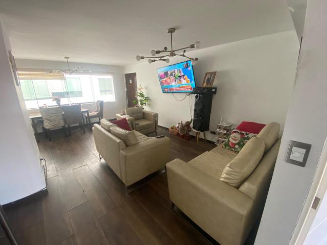 Surquillo Departamento En Venta De 147.32 M2 En Barrio Medico
