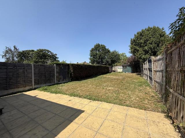 Surrey Grove, SUTTON 3 bed house to rent £2,400 pcm £554 pw