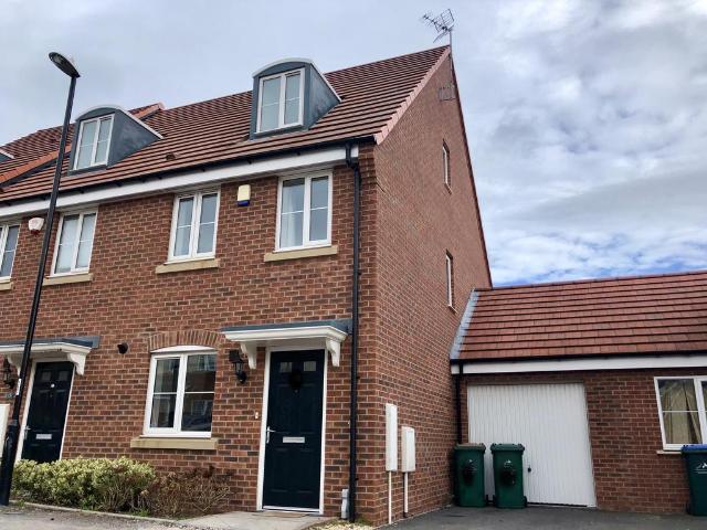 Surrey Drive, Coventry, CV3 3 bed semi detached house to rent £1,400 pcm £323 pw