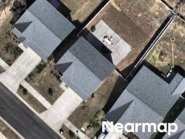 Surrey Oak Ln