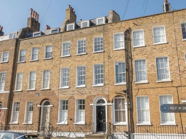 Surrey Square, London, SE17 5 bed terraced house to rent £5,750 pcm £1,327 pw