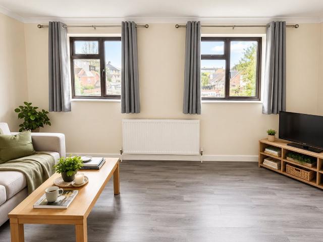 Surrey, Staines Upon Thames TW18, 1 bed flat to rent, £1,050 pcm | PrimeLocation