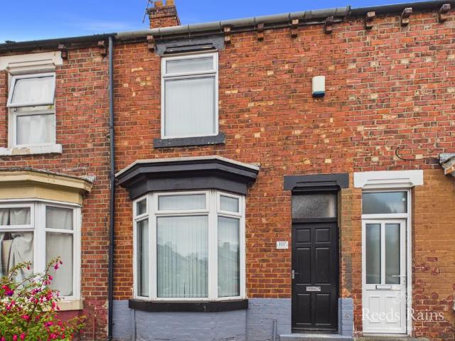 Surrey Street, North Yorkshire TS1 3 bed terraced house to rent £800 pcm £185 pw