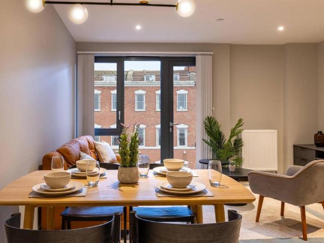 Surrey Street, Bristol BS2 1 bed in a flat share to rent £1,083 pcm £250 pw