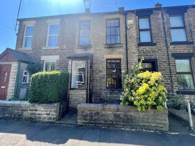 Surrey Street, Glossop SK13, 2 bed terraced house to rent, £1,000 pcm | PrimeLocation