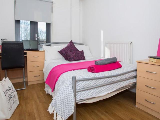 Surrey Quays Landale House, Lower Road, London SE16, 1 bed property to rent, £1,085 pcm | PrimeLocation