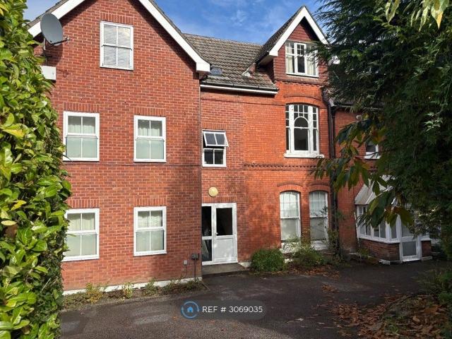 Surrey Road, Bournemouth BH4, 1 bed flat to rent, £875 pcm | PrimeLocation