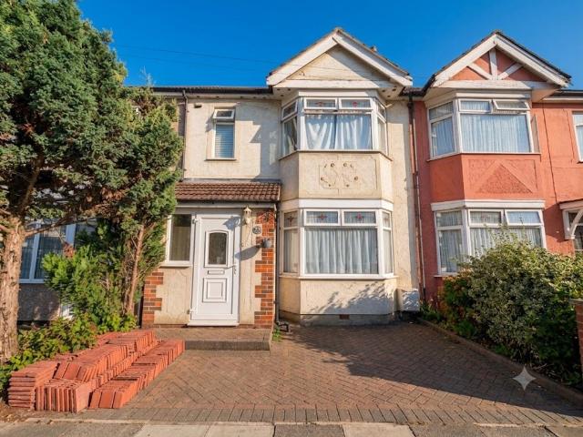 Surrey Road, Dagenham RM10, 4 bed terraced house to rent, £2,950 pcm | PrimeLocation