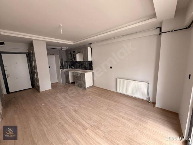 SÜRSÜRÜ MAHALLESİN'DE 1+1 SATILIK DAİRE