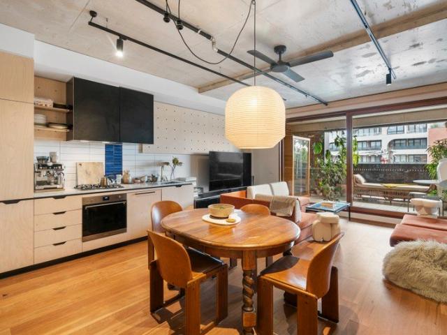 Sustainable Three Bedroom Home In Ideal Urban Village