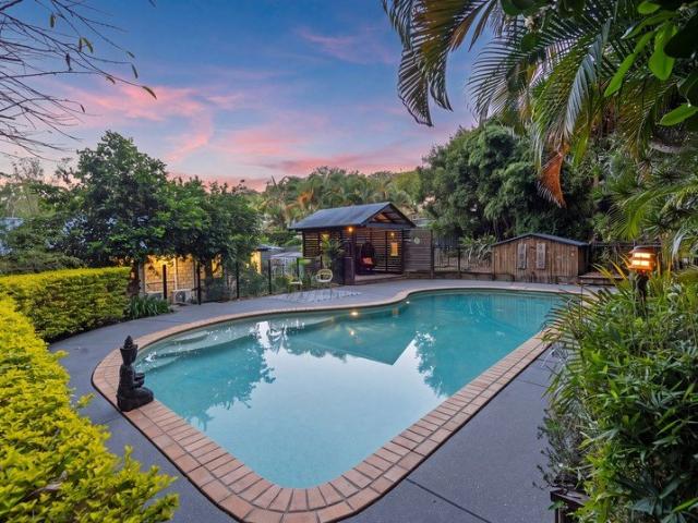 Sustainable Living in the Suburbs A Private Elanora Sanctuary