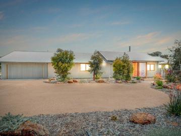 Inverleigh, Golden Plains, Surf Coast, Victoria