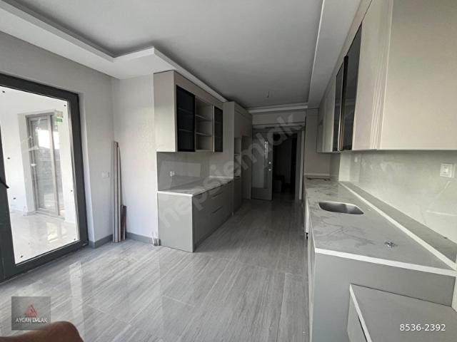 SUSUZDA KAPALI OTOPARKLI 5+1 SATILIK DAİRE