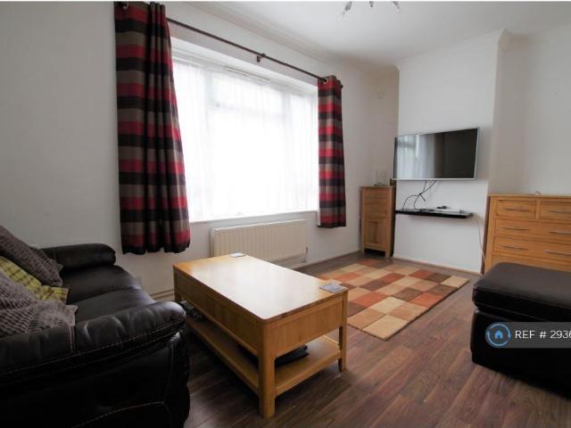 Susan Road, London, SE3 1 bed bungalow to rent £1,586 pcm £366 pw
