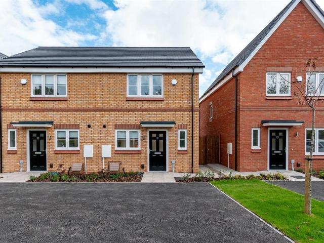 Susie Cooper Drive, Stoke On Trent, ST6 2 bed semi detached house to rent £1,040 pcm £240 pw