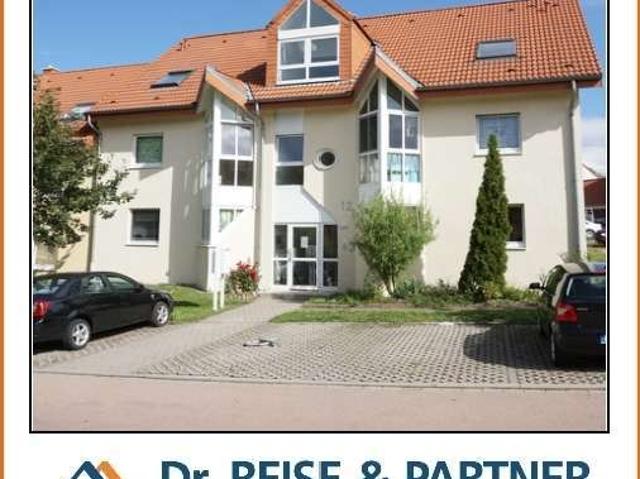 Süße 2 Raum Dachgeschoss Wohnung mit EBK