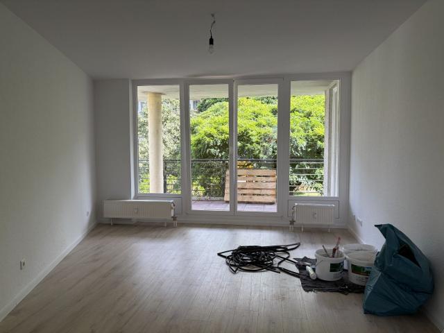 Süße Pärchenwohnung mit 2 Balkonen in Marienfelde!