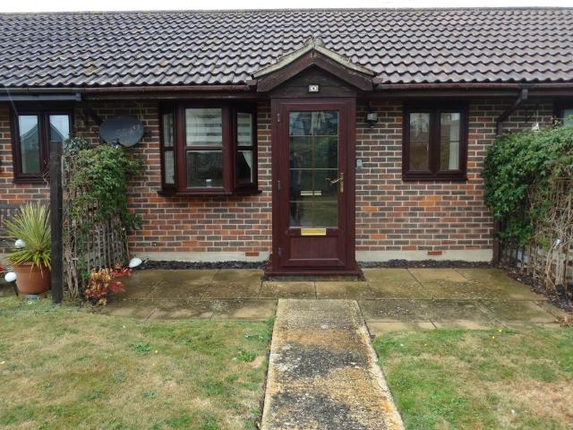 Sussex Court, Elmer Sands PO22, 1 bed bungalow to rent, £895 pcm | PrimeLocation