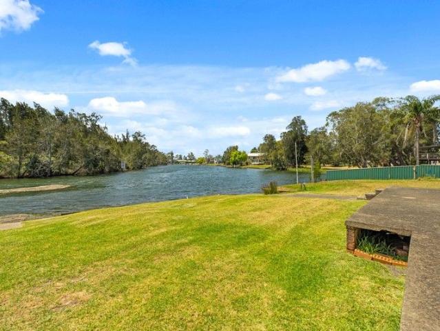 Sussex Inlet Waterfront Cottage
