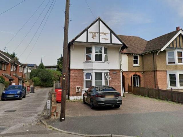 Sussex Place, Slough SL1, 1 bed flat to rent, £800 pcm | PrimeLocation