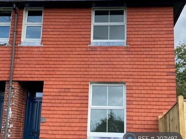 Sussex Terrace, Glynde, Lewes, BN8 3 bed end of terrace house to rent £1,750 pcm £404 pw