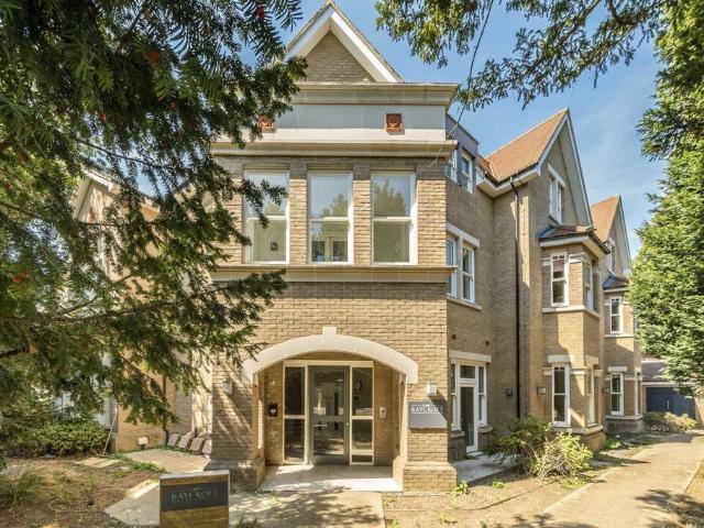 Sutton Court Road, London W4 2 bed flat to rent £2,500 pcm £577 pw