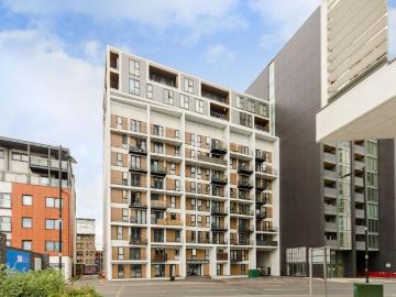 Sutton Court Road, Sutton, SM1 2 bed flat to rent £1,900 pcm £438 pw