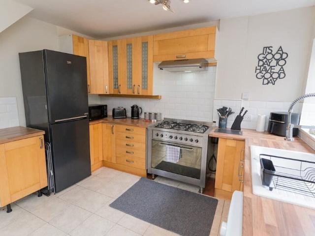 Sutton Coldfield, B75 7PZ, United Kingdom | 2 bed house for rent #169398153 | Rentberry