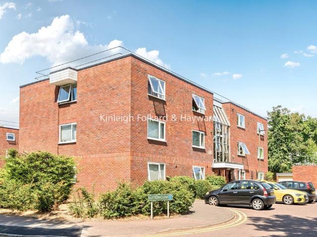 Sutton Close, Beckenham, BR3 2 bed flat to rent £2,250 pcm £519 pw