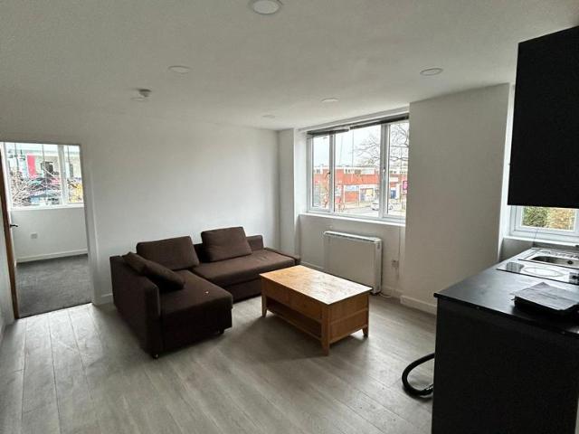 Sutton New Road, Birmingham B23 1 bed flat to rent £900 pcm £208 pw