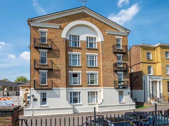 Sutton Square, Urswick Road, London E9, 2 bed flat to rent, £2,800 pcm | PrimeLocation
