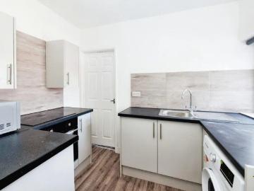 Sutton Street, Newcastle Upon Tyne NE6, 3 bed flat to rent, £900 pcm | PrimeLocation