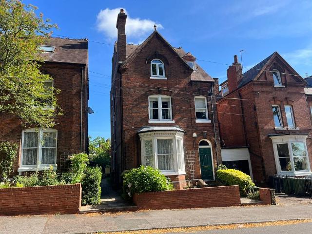 Sutton Road, Walsall WS1, 2 bed flat to rent, £825 pcm | PrimeLocation