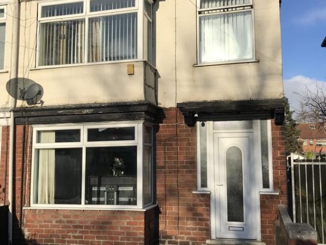 Sutton Road, Hull HU6 3 bed end of terrace house to rent £775 pcm £179 pw