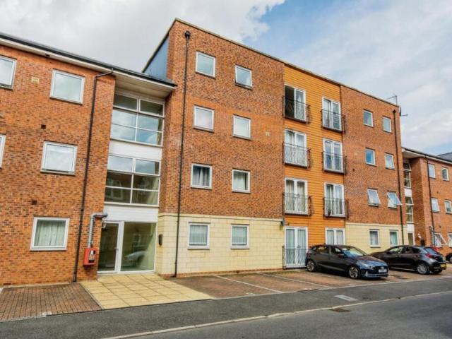 Sutton Terrace, Boston, PE21 8GE 2 bed apartment to rent £802 pcm £185 pw