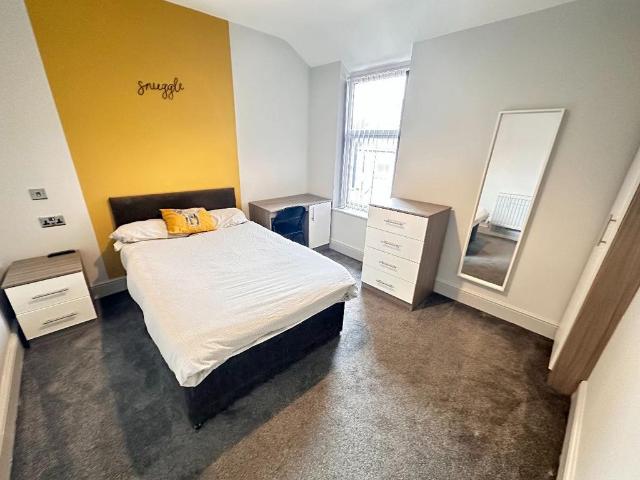 Sutcliffe St, Kensington, Liverpool 3 bed terraced house to rent £1,625 pcm £375 pw