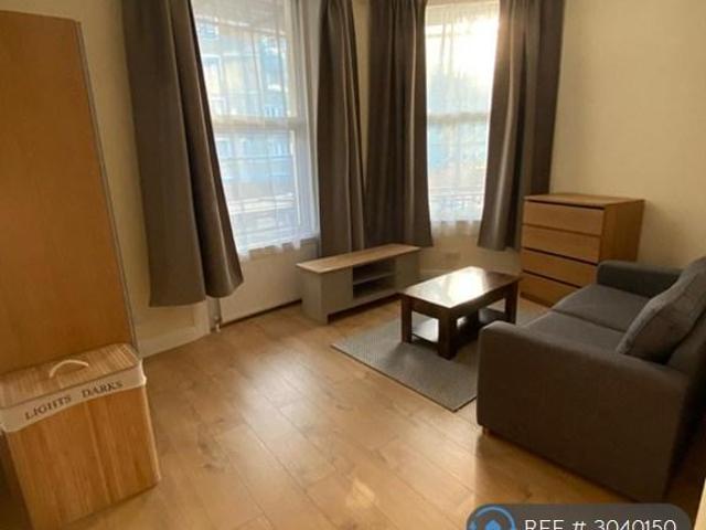 Sutherland Avenue, London, W9 Studio to rent £1,950 pcm £450 pw
