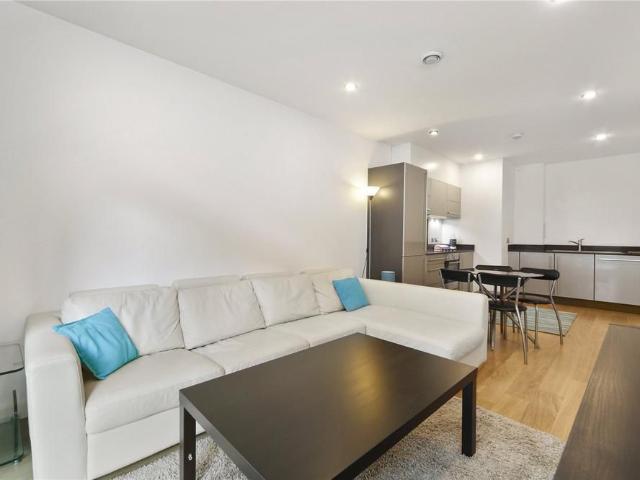 Sutherland Avenue, Maida Vale, London W9, 1 bed flat to rent, £2,249 pcm | PrimeLocation