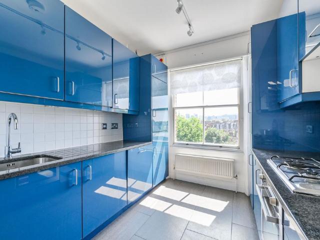 Sutherland Avenue, Maida Vale. 4 bed flat to rent £7,999 pcm £1,846 pw