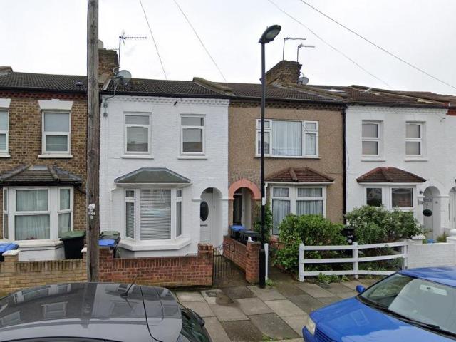 Sutherland Road, London 4 bed house £2,600 pcm £600 pw