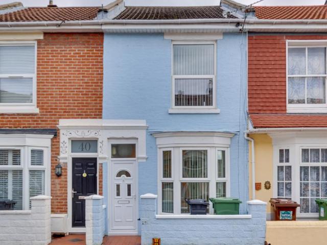 Sutherland Road, Southsea Unfurnished 2 bed terraced house to rent £1,250 pcm £288 pw